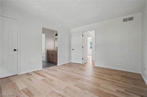 1375 Sackett Hills Drive Akron OH 44313