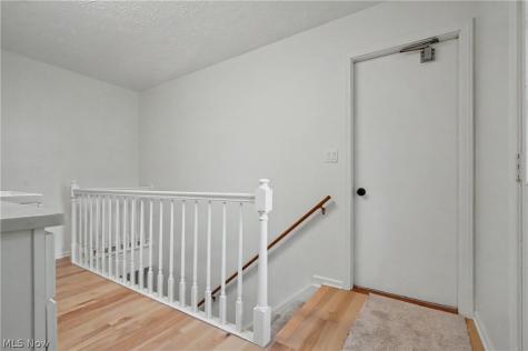 1375 Sackett Hills Drive Akron OH 44313