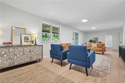 1375 Sackett Hills Drive Akron OH 44313