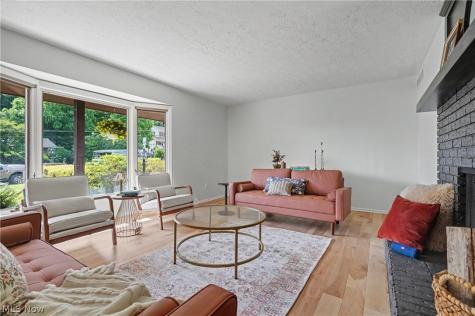 1375 Sackett Hills Drive Akron OH 44313