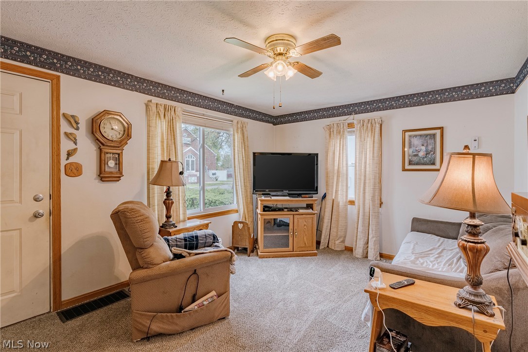 464 Jefferson Avenue Barberton OH 44203