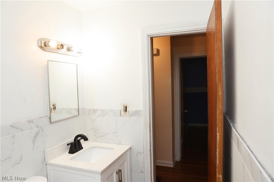 1081 Greenwood Avenue Akron OH 44320