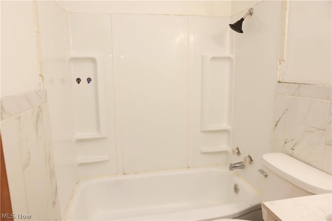 1081 Greenwood Avenue Akron OH 44320