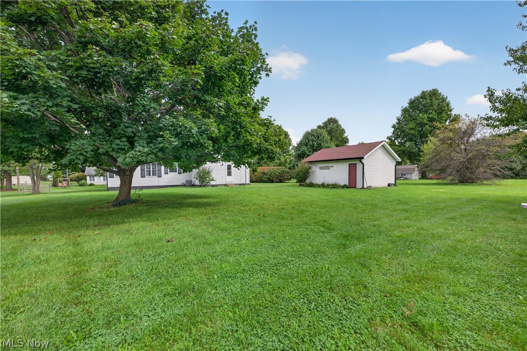576 School Street Tuscarawas OH 44682