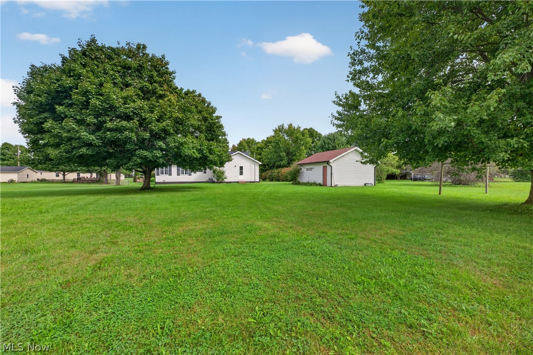 576 School Street Tuscarawas OH 44682