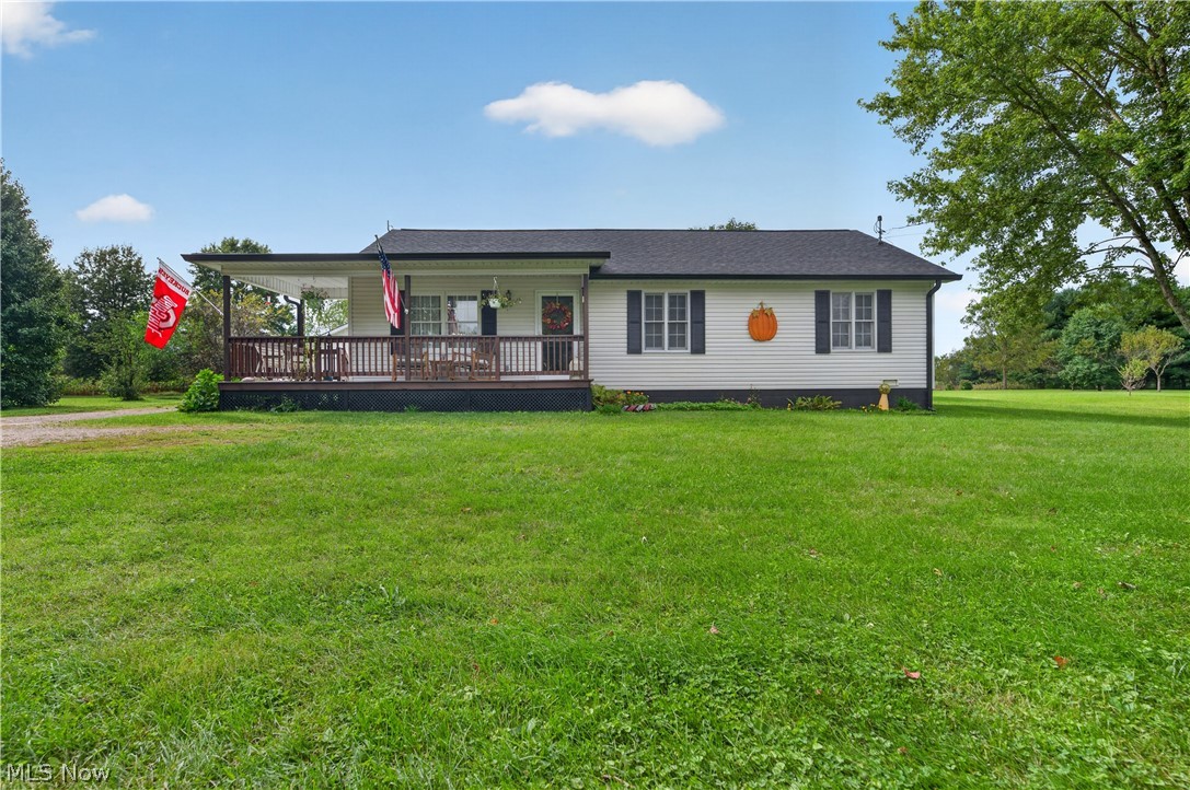576 School Street Tuscarawas OH 44682