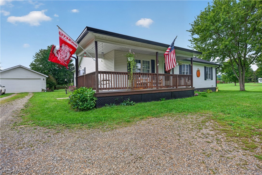 576 School Street Tuscarawas OH 44682