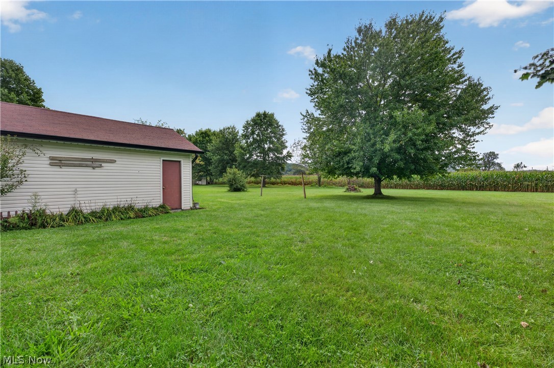 576 School Street Tuscarawas OH 44682