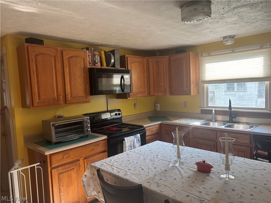 278 W Main Street Andover OH 44003