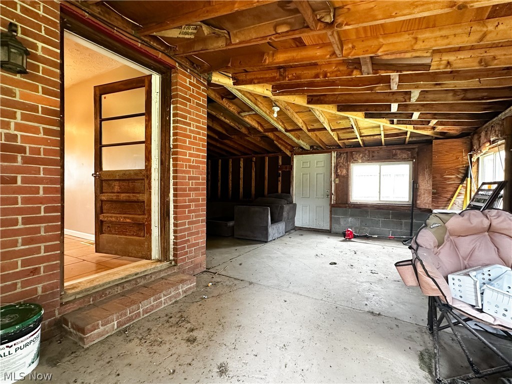 1432 Elm Road NE Warren OH 44483