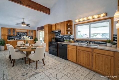 37518 Arlington Drive Willoughby OH 44094