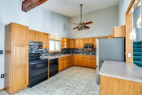 37518 Arlington Drive Willoughby OH 44094