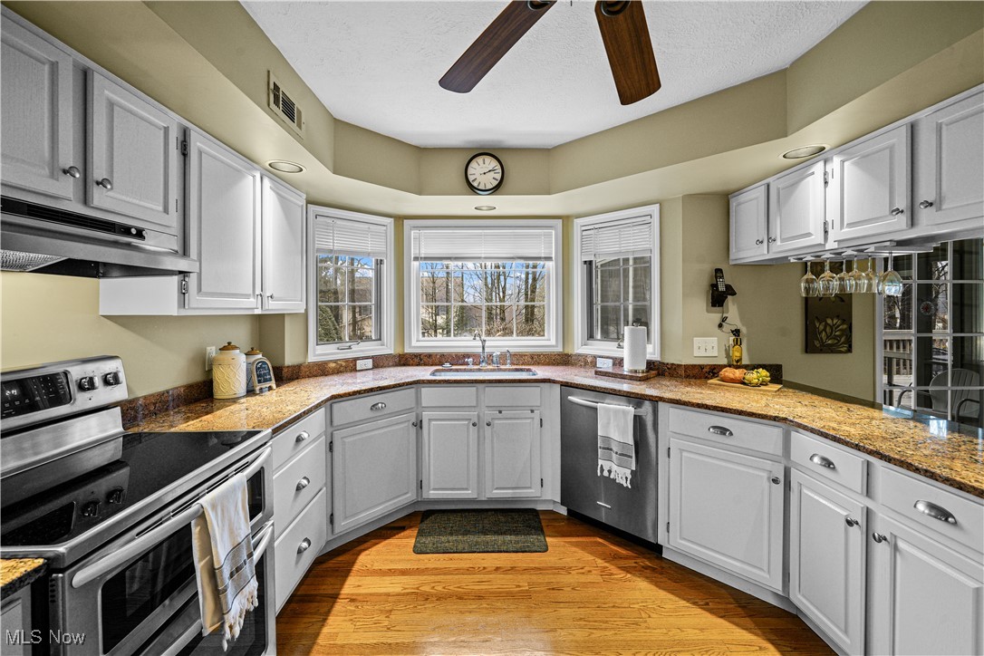 230 Birchbark Trail Aurora OH 44202