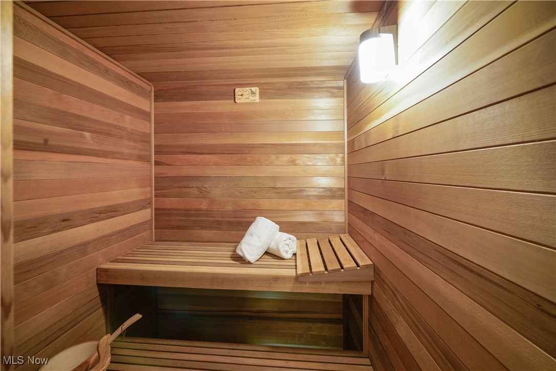 230 Birchbark Trail Aurora OH 44202