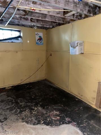 1815 Grantham Road Cleveland OH 44112