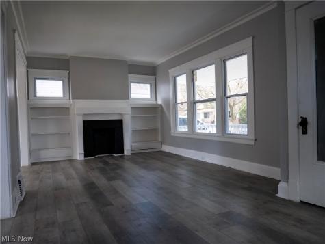 12010 Castlewood Avenue Cleveland OH 44108