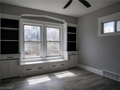 12010 Castlewood Avenue Cleveland OH 44108