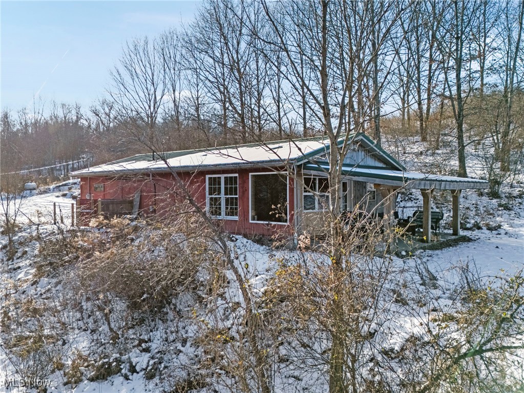 15216 Grove Road SE Port Washington OH 43837