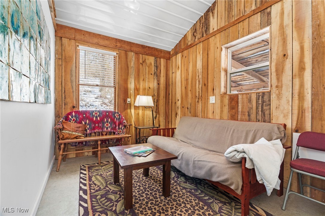 15216 Grove Road SE Port Washington OH 43837