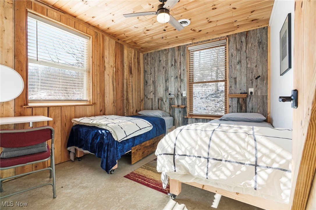 15216 Grove Road SE Port Washington OH 43837