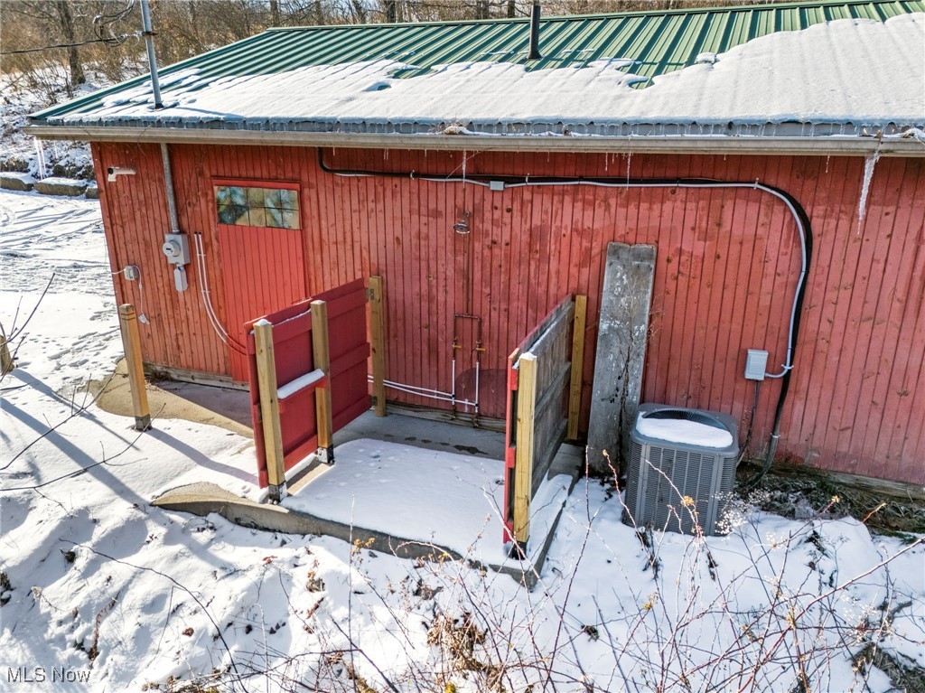 15216 Grove Road SE Port Washington OH 43837