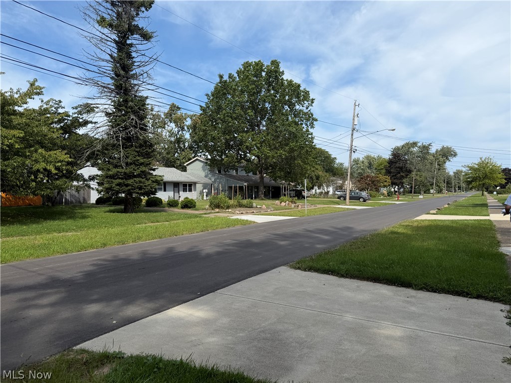 925 West Drive Sheffield OH 44054