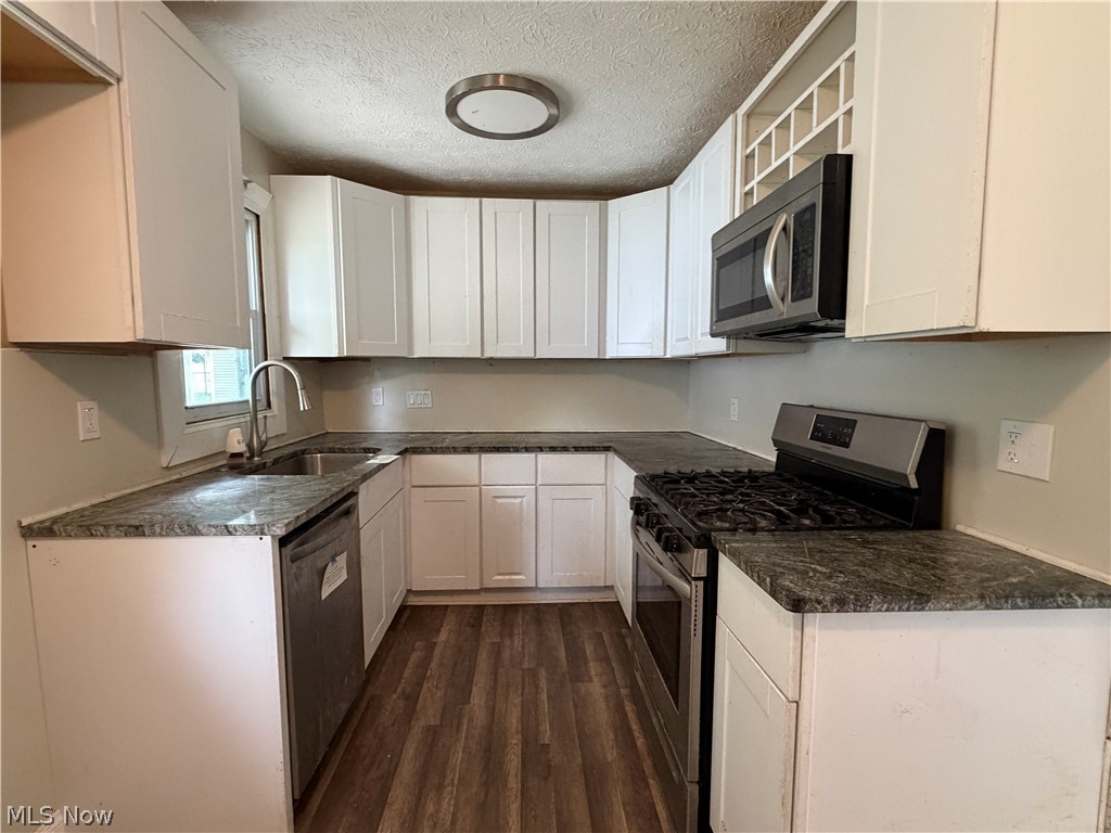 925 West Drive Sheffield OH 44054