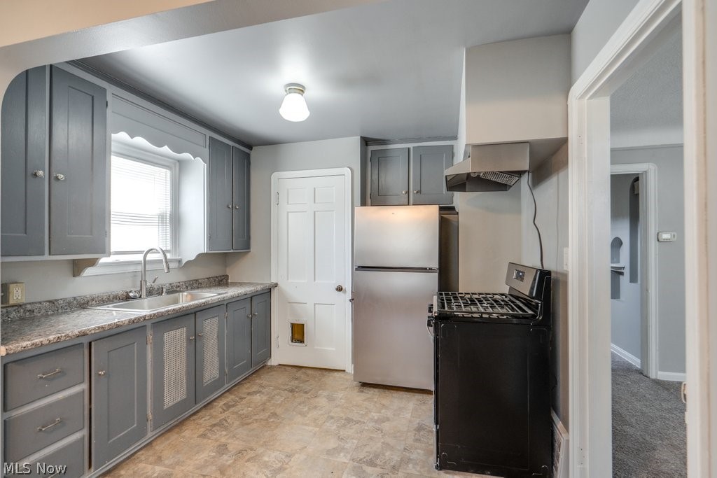 12013 Wayland Avenue Cleveland OH 44111
