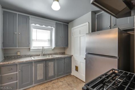 12013 Wayland Avenue Cleveland OH 44111