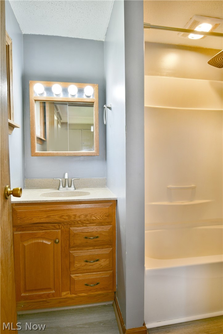 8139 Lorain Street Masury OH 44438