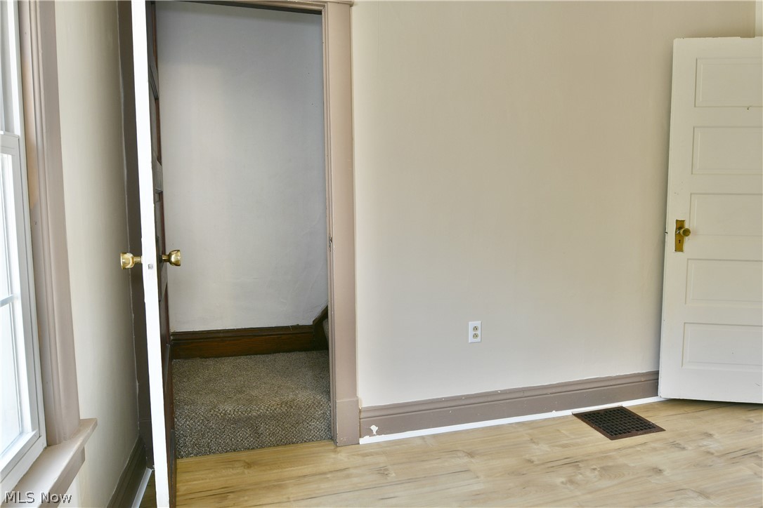 8139 Lorain Street Masury OH 44438