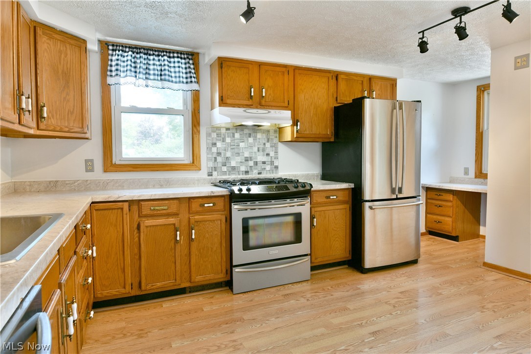 8139 Lorain Street Masury OH 44438