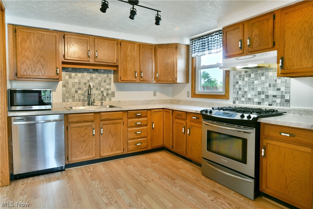 8139 Lorain Street Masury OH 44438