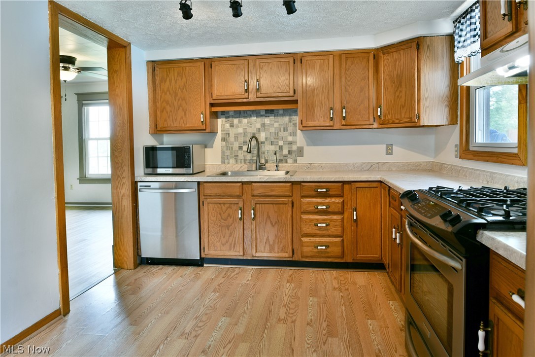 8139 Lorain Street Masury OH 44438