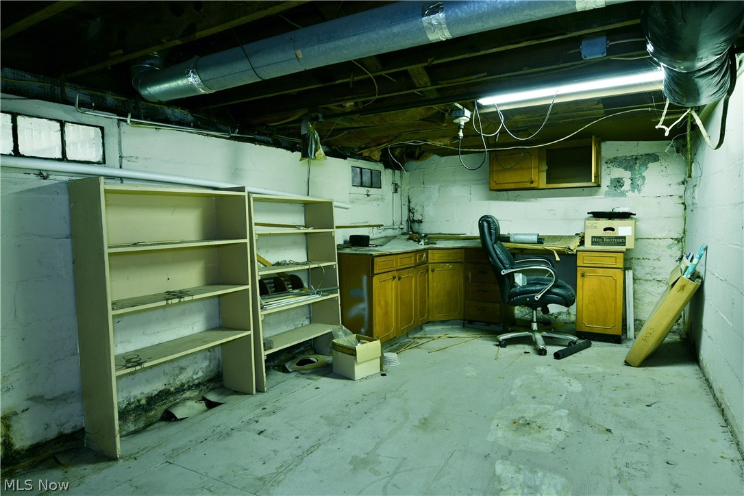 8139 Lorain Street Masury OH 44438