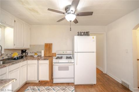 1842 Coronado Avenue Youngstown OH 44504