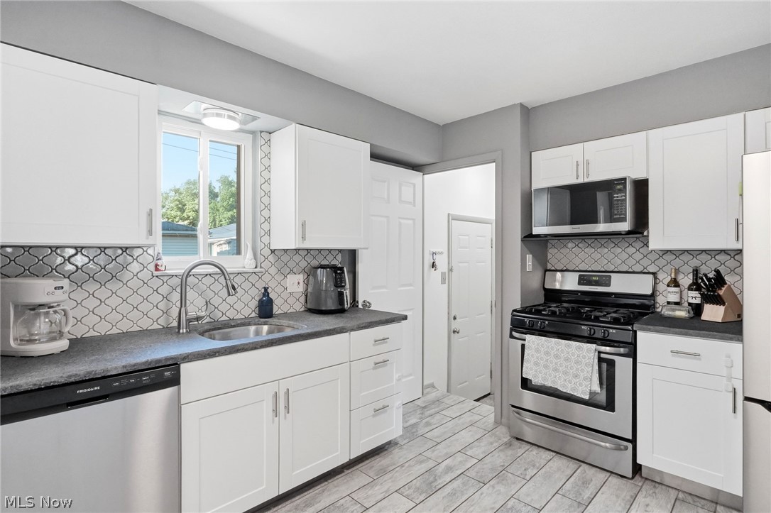 1209 Galaxy Drive Cleveland OH 44109