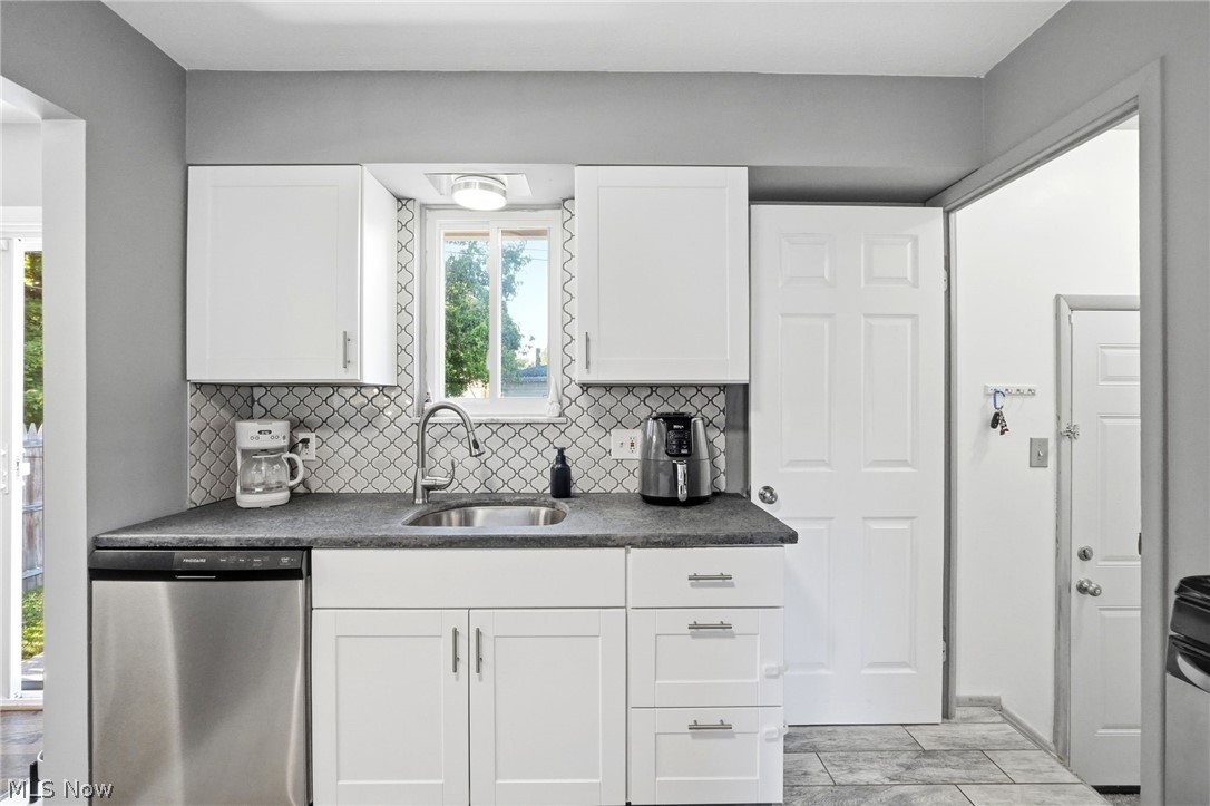 1209 Galaxy Drive Cleveland OH 44109