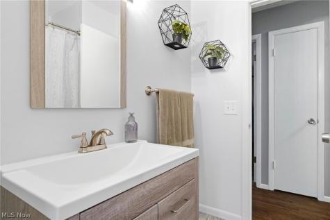 1209 Galaxy Drive Cleveland OH 44109