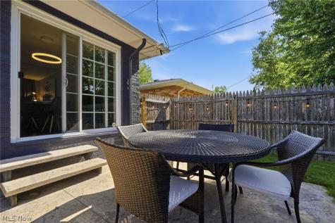 1209 Galaxy Drive Cleveland OH 44109
