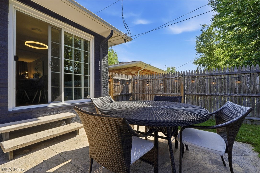 1209 Galaxy Drive Cleveland OH 44109