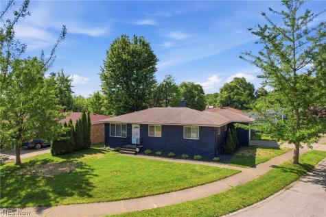 1209 Galaxy Drive Cleveland OH 44109
