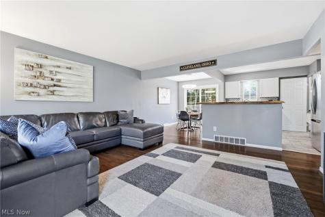 1209 Galaxy Drive Cleveland OH 44109