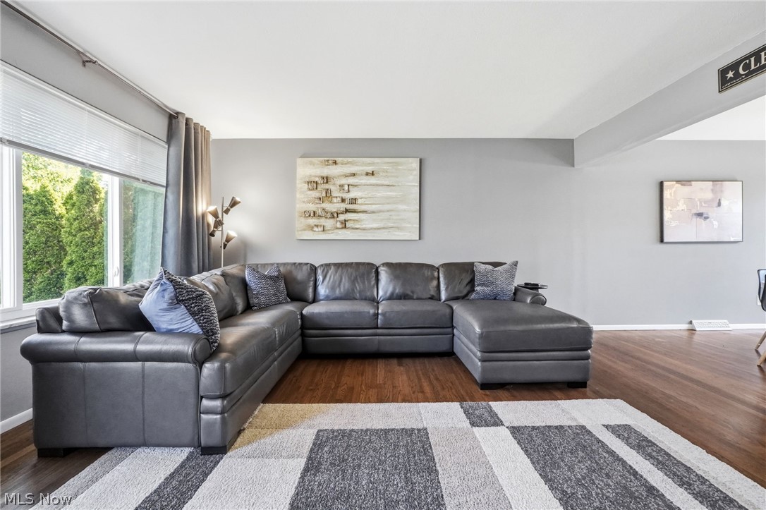 1209 Galaxy Drive Cleveland OH 44109