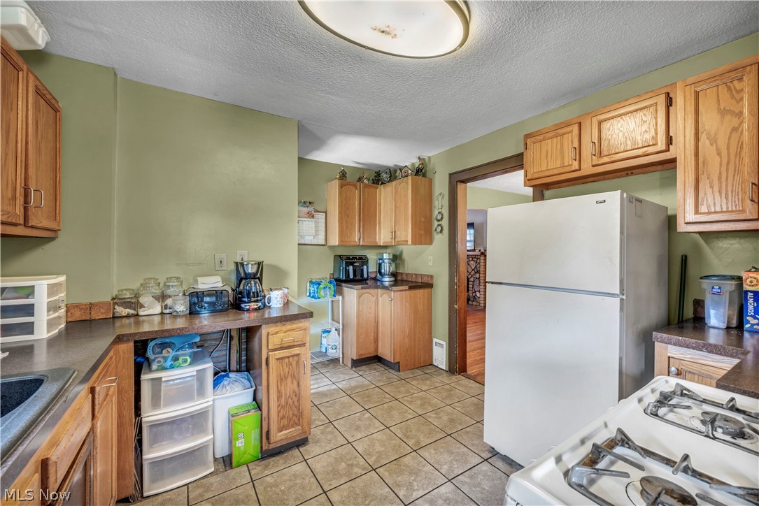 20 W Linwood Avenue Akron OH 44301