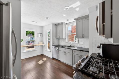 20311 Bonnie Bank Boulevard Rocky River OH 44116