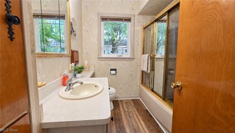 105 Hale Street Mogadore OH 44260