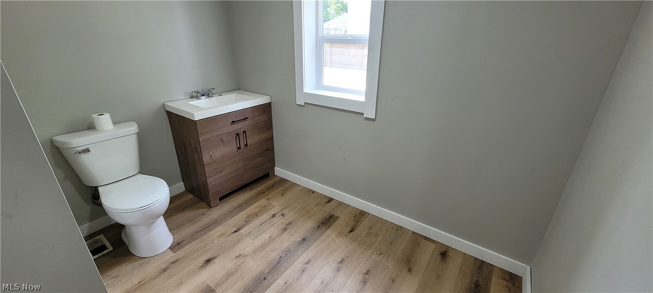 424 Tuscarawas Avenue Newcomerstown OH 43832