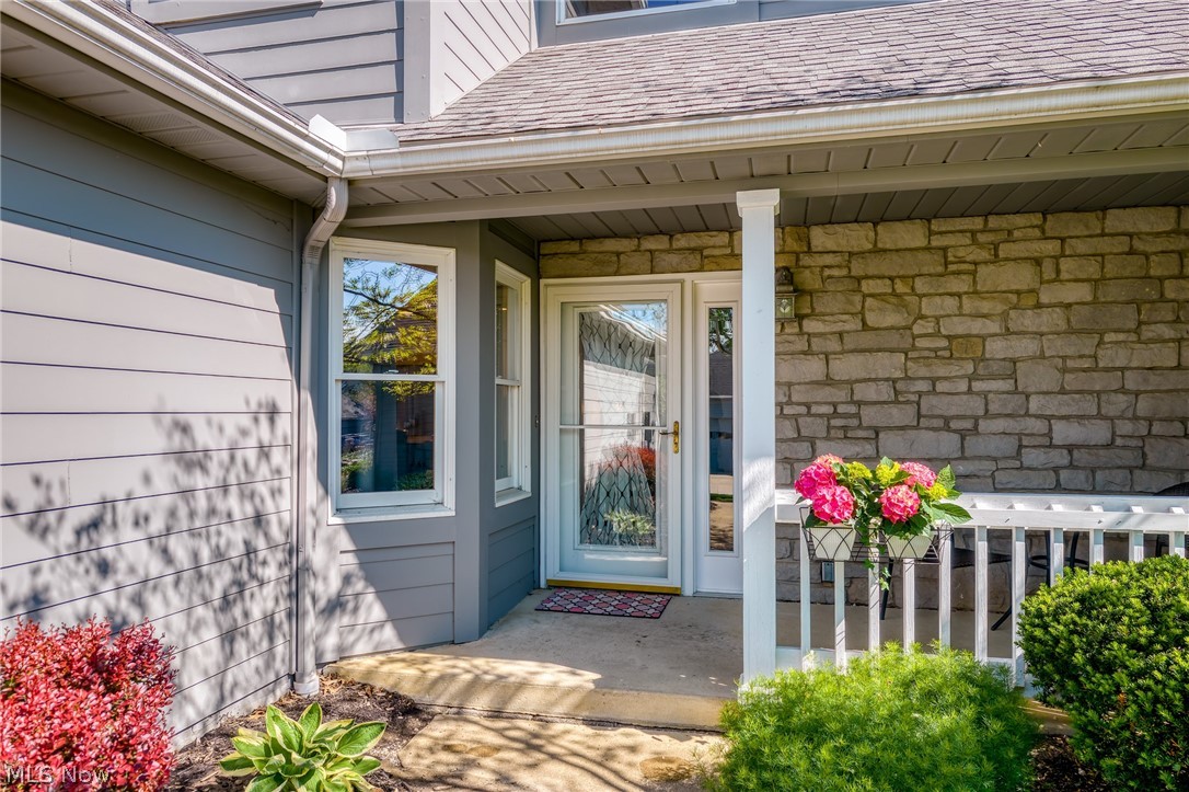 1975 Stansberry Circle Akron OH 44313