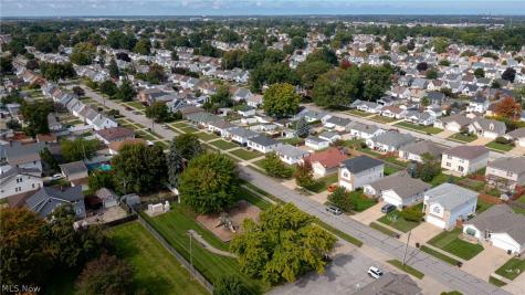 5514 Gerald Avenue Parma OH 44129
